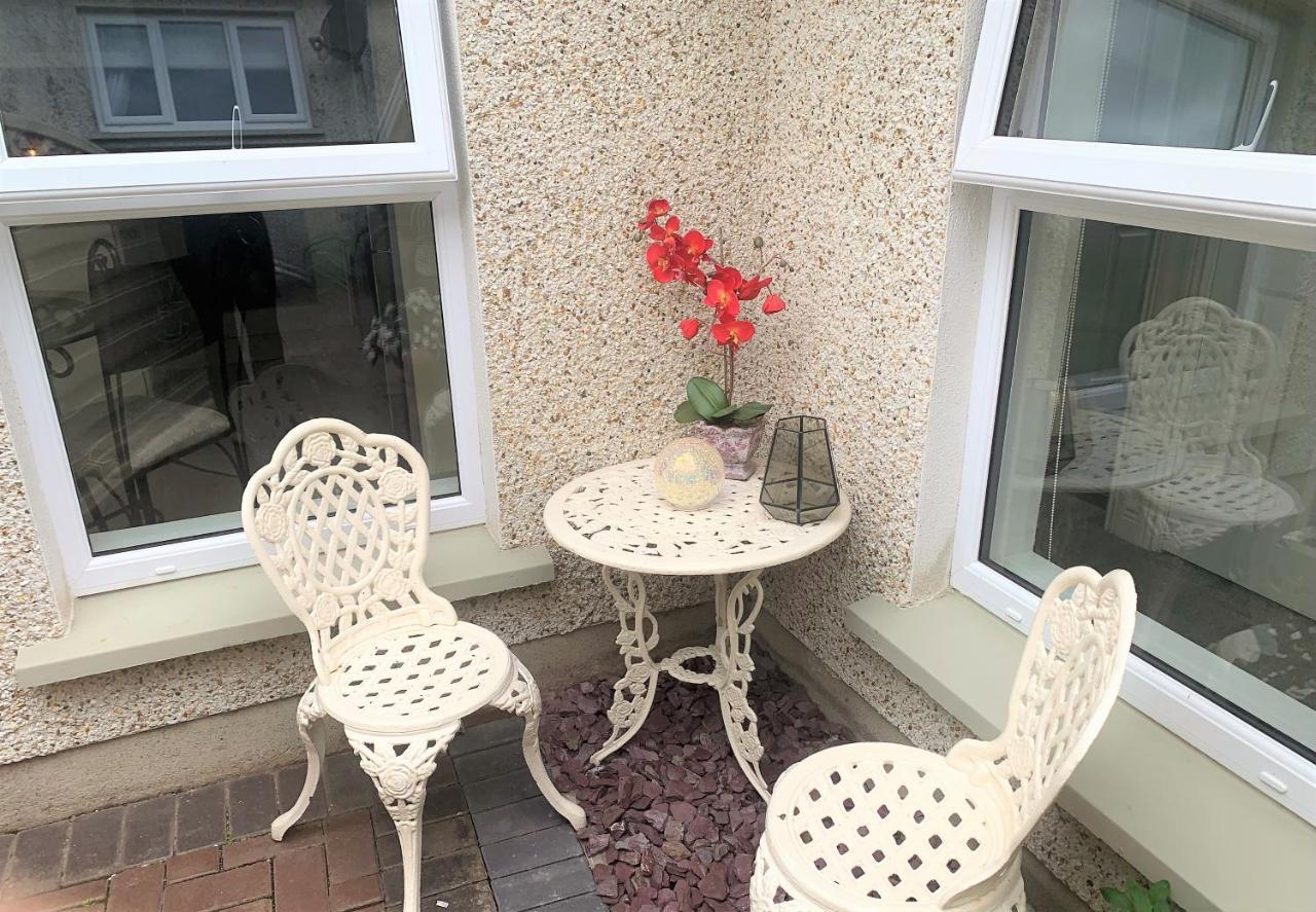 Naas 2 Bedroom Back Garden Escape Exterior photo